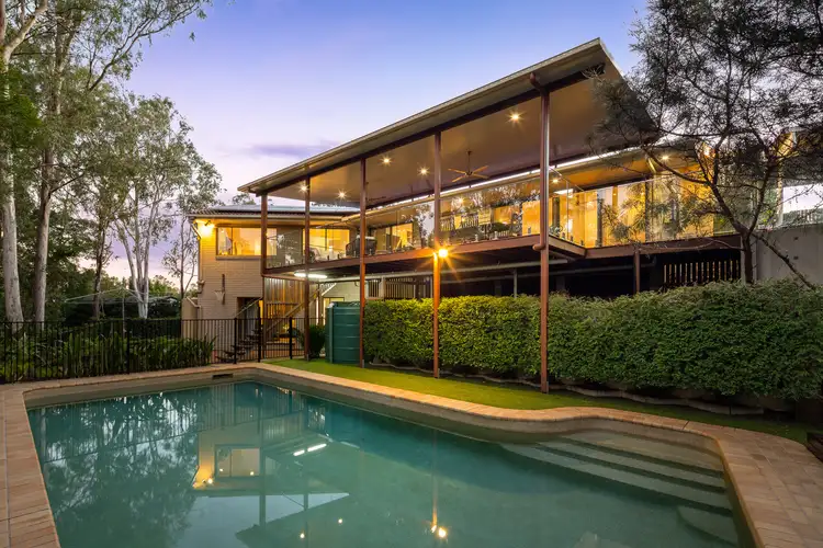 3 Dyer Street, Chapel Hill QLD 4069
