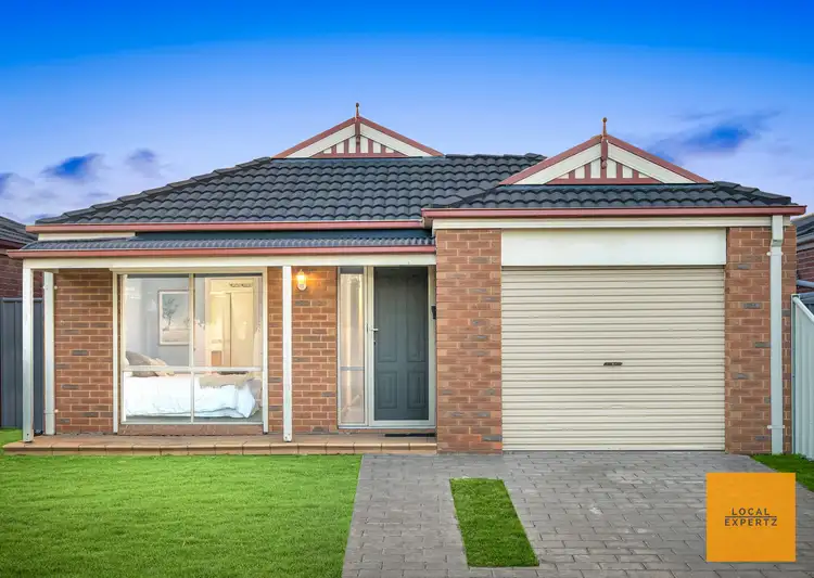 36 Grampians Way, Caroline Springs VIC 3023