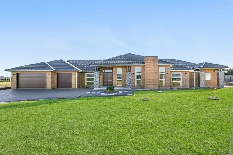 14 Humewood Place, Luddenham NSW 2745