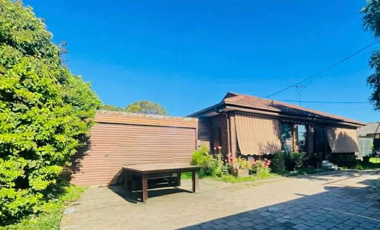 217 Taylor Road, St Albans VIC 3021
