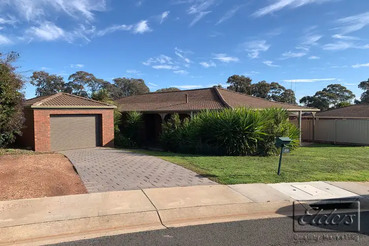 25 Yeramba Close, Strathdale VIC 3550