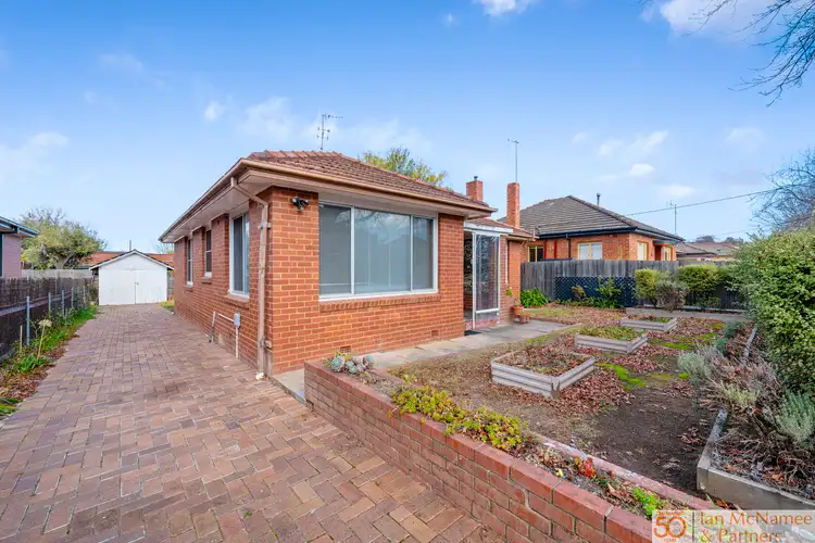 8 Bruce Street, Queanbeyan NSW 2620