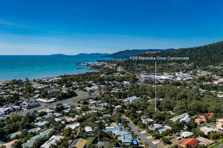 1/25 Manooka Drive, Cannonvale QLD 4802