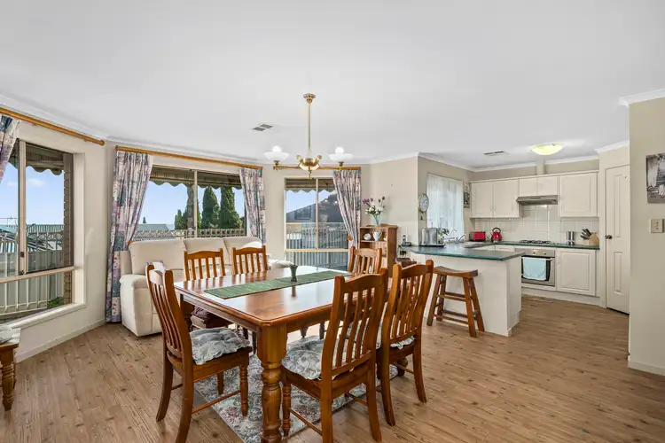 15 Hawksnest Avenue, Seaford Rise SA 5169