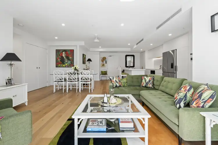 205/4 Twenty First Avenue, Palm Beach QLD 4221