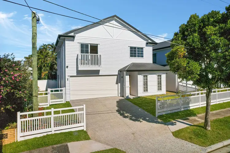 52 Broadwater Street, Runaway Bay QLD 4216