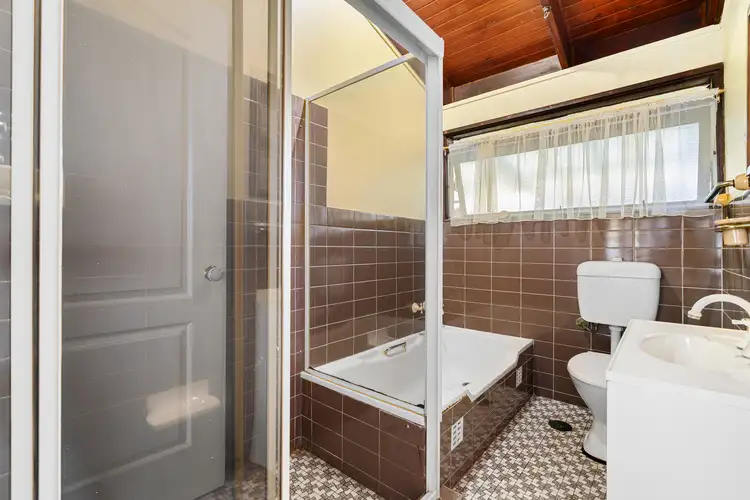Sixth view of Homely house listing, 1 Thacker Close, Gymea NSW 2227