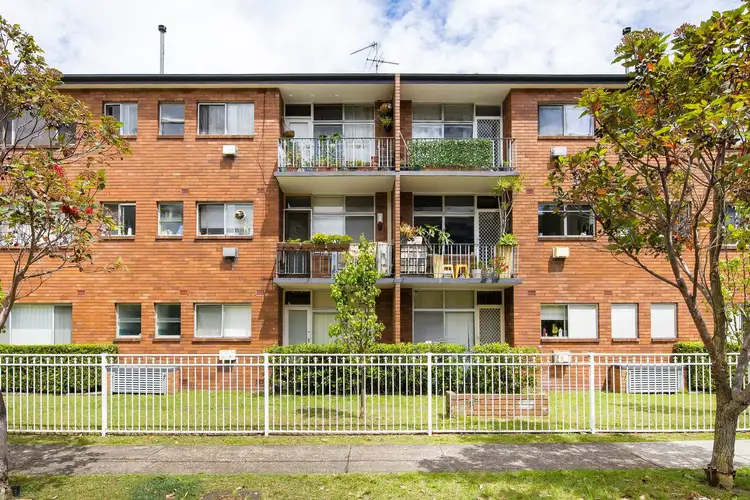 Fifth view of Homely unit listing, 4/35 Mascot Drive, Eastlakes NSW 2018