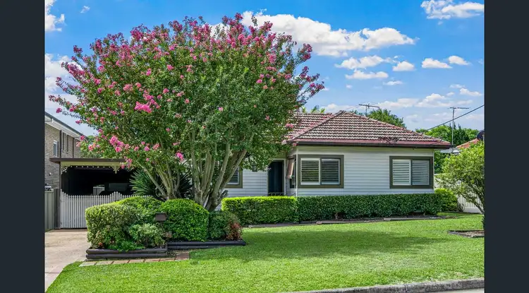 9 Scott Street, Toongabbie NSW 2146