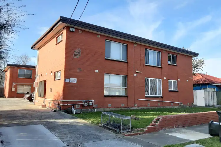 11/12 Cranbourne Avenue, Sunshine North VIC 3020