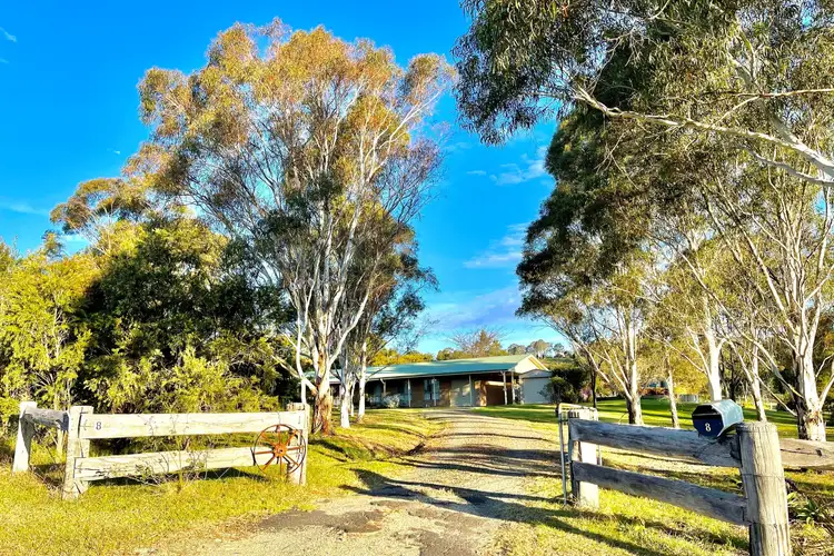 8 Yarimup Place, Moruya NSW 2537