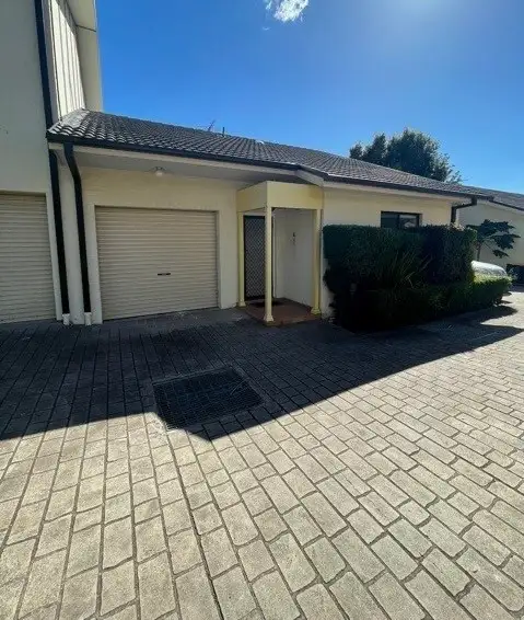 4/18-20 Girraween Road, Girraween NSW 2145