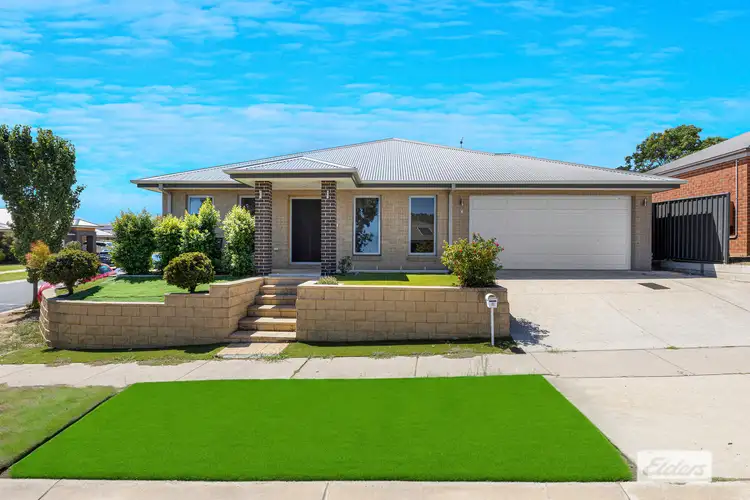 8 Silky Oak Avenue, Wodonga VIC 3690