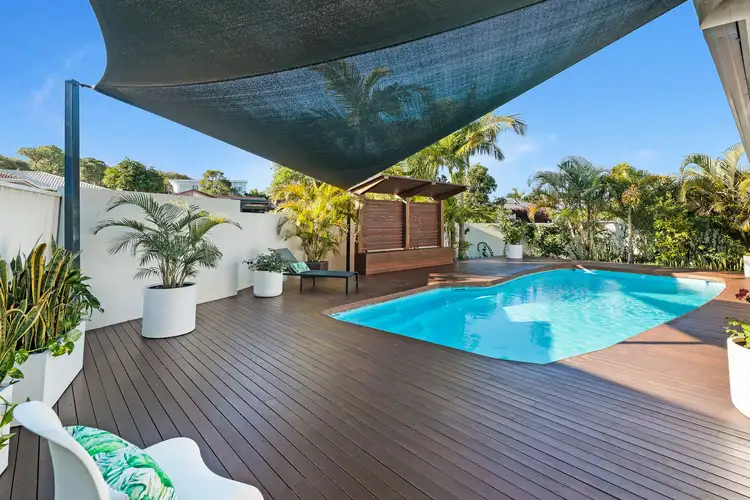 27 Lancelin Drive, Mermaid Waters QLD 4218
