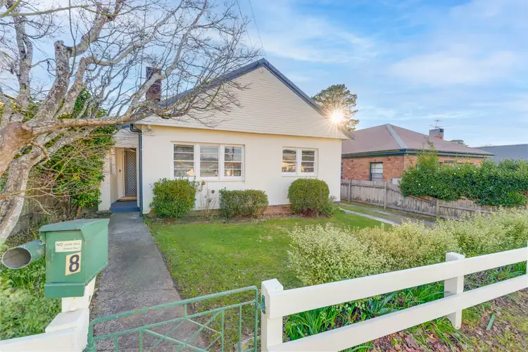 8 Kurrawan Road, Katoomba NSW 2780
