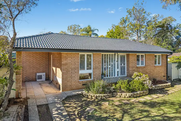 10 Bangalla Avenue, Bradbury NSW 2560