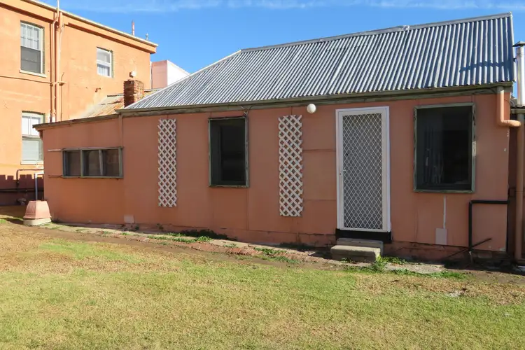 6/229 George Street, Bathurst NSW 2795
