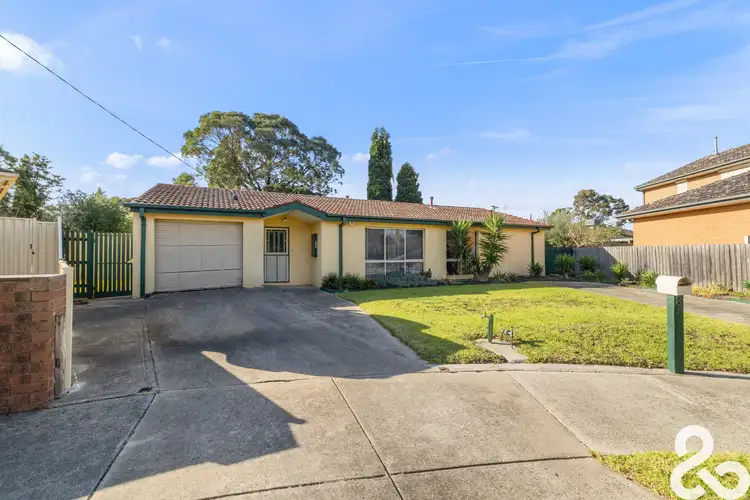 8 Crispian Court, Thomastown VIC 3074