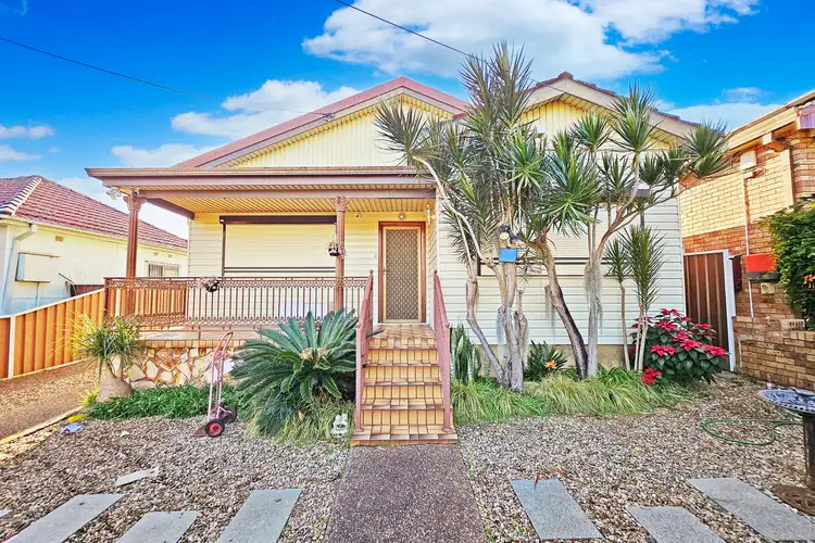 19 Vivienne Avenue, Lakemba NSW 2195