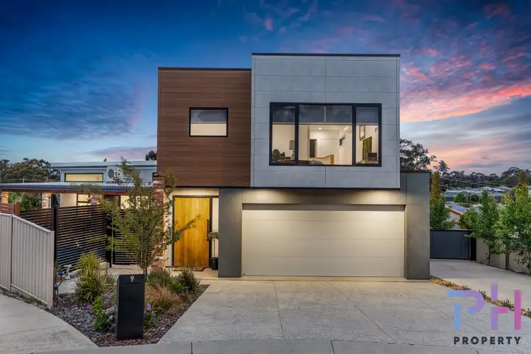 9 Alfreda Place, Golden Square VIC 3555