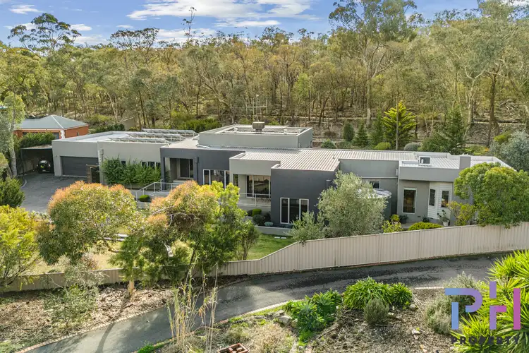 9 Lyndale Court, Flora Hill VIC 3550