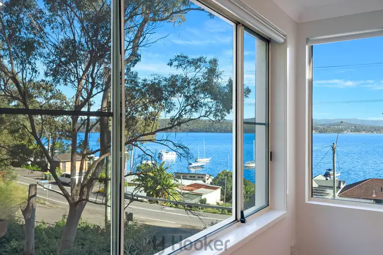 2/24 Bareki Road, Eleebana NSW 2282