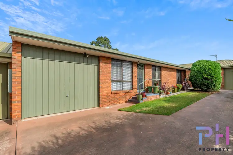 Main view of Homely unit listing, 2/25 Simpsons Road, Eaglehawk VIC 3556