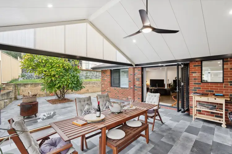 120 Hill View Terrace, St James WA 6102