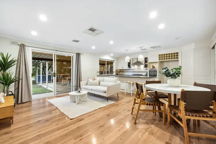 16 Lawson Road, Happy Valley SA 5159