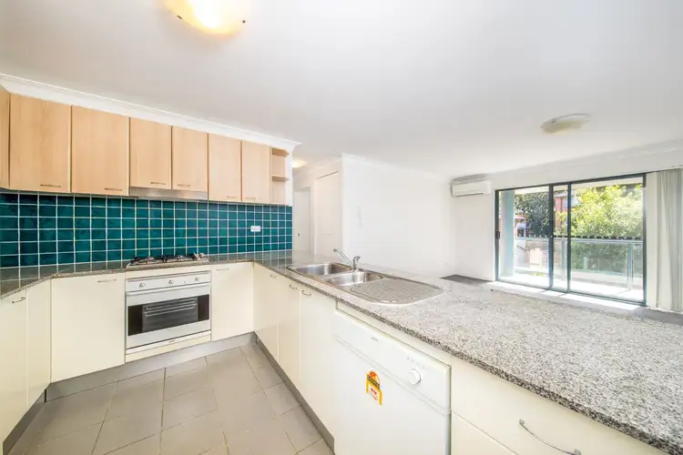 21/2-4 Francis Street, Dee Why NSW 2099
