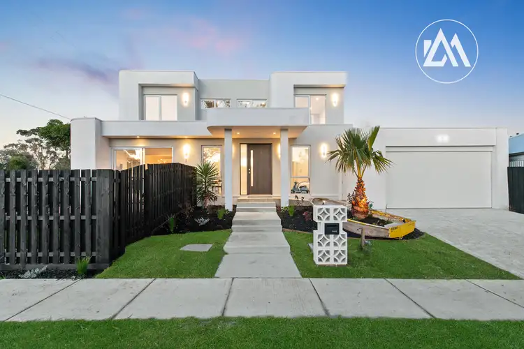 1 Kananook Avenue, Seaford VIC 3198