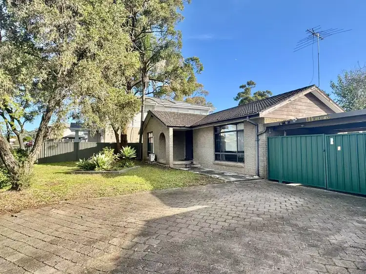 11 Wilkie Crescent, Doonside NSW 2767