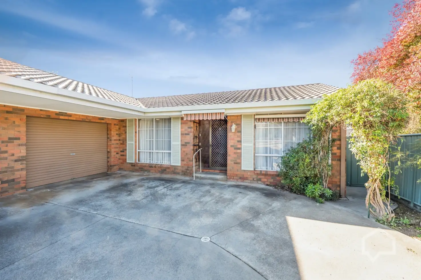 Main view of Homely unit listing, 2/9 Nabilla Crescent, Strathdale VIC 3550
