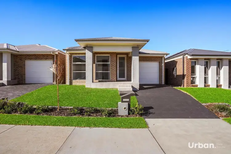 19 Parhelion Street, Austral NSW 2179