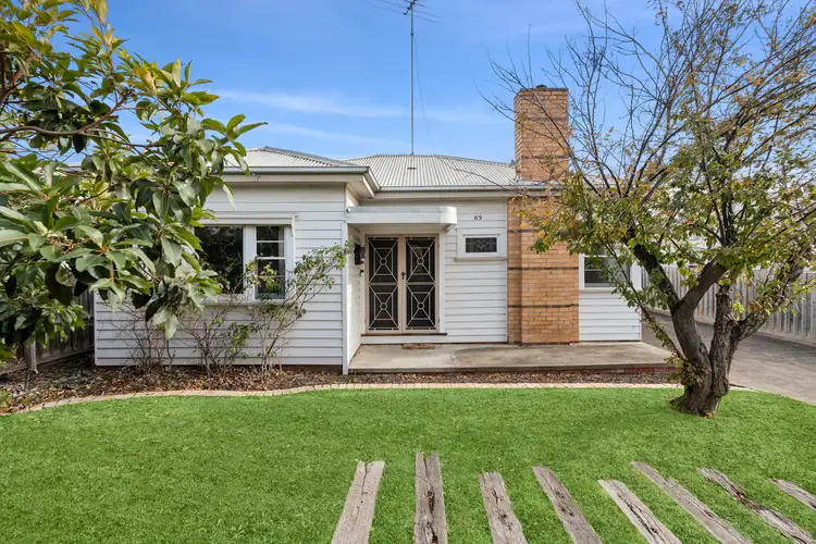 65 Shannon Avenue, Manifold Heights VIC 3218