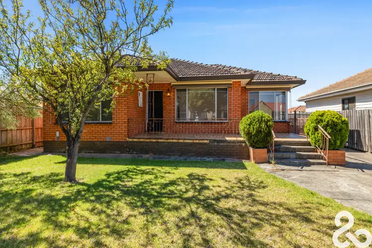 18 Pine Street, Thomastown VIC 3074