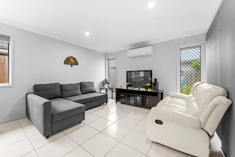 Second view of Homely house listing, 4 Maldon Street, Pallara QLD 4110