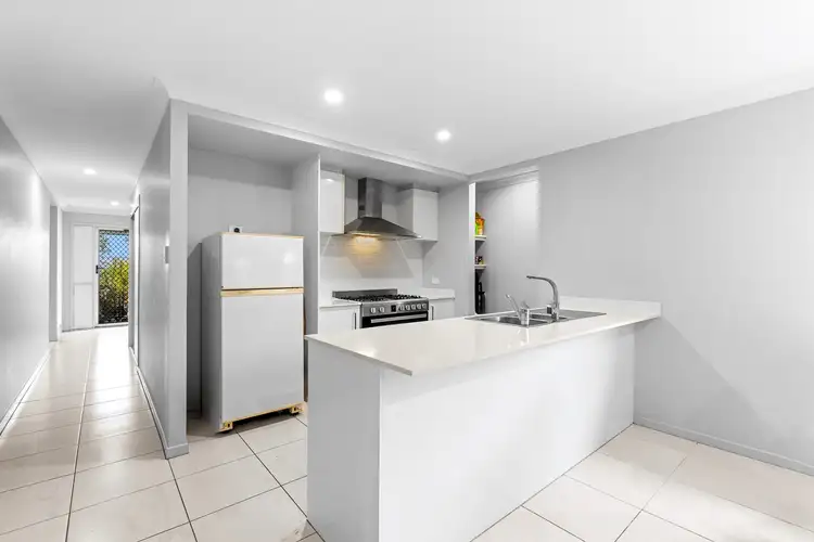 Sixth view of Homely house listing, 4 Maldon Street, Pallara QLD 4110