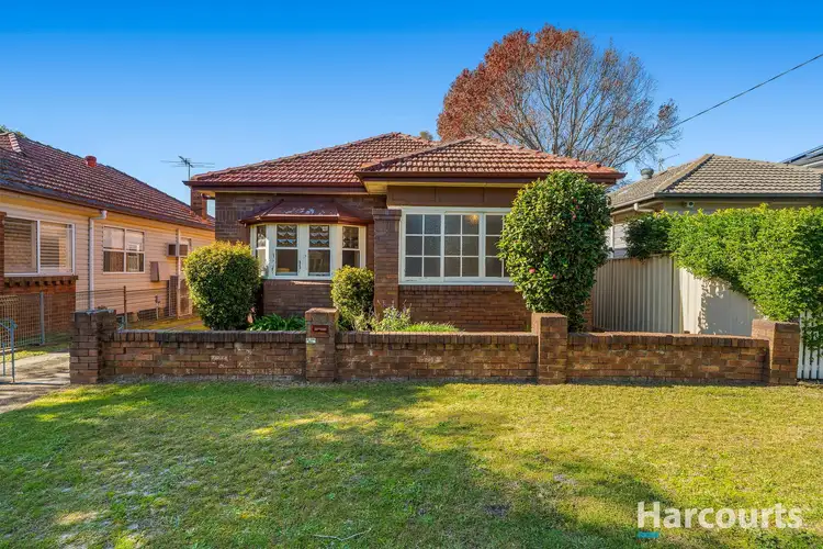 17 Hinkler Street, Mayfield NSW 2304