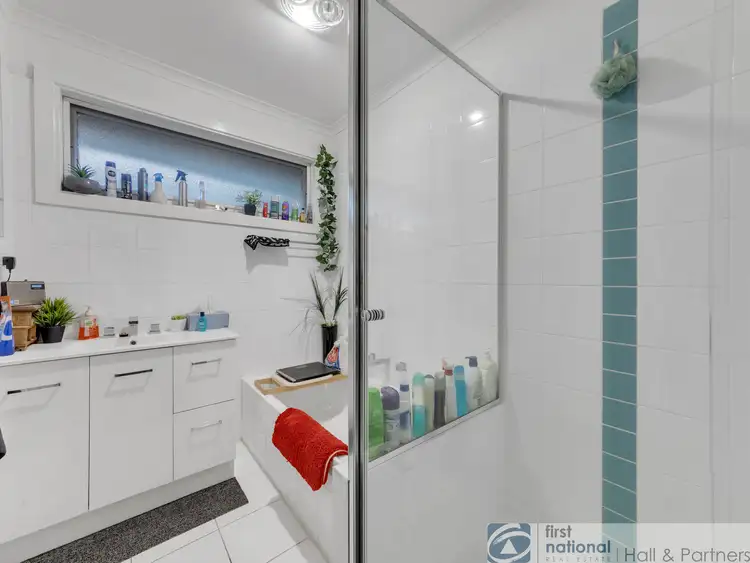 Fifth view of Homely house listing, 8 Dunrossil Close, Mulgrave VIC 3170