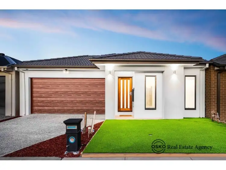 13 Striker Way, Tarneit VIC 3029