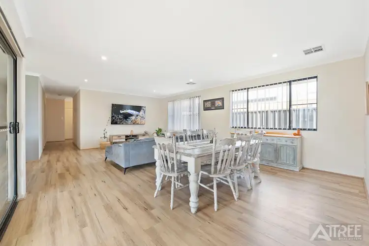 Fourth view of Homely house listing, 2 Oaklawn Street, Hilbert WA 6112