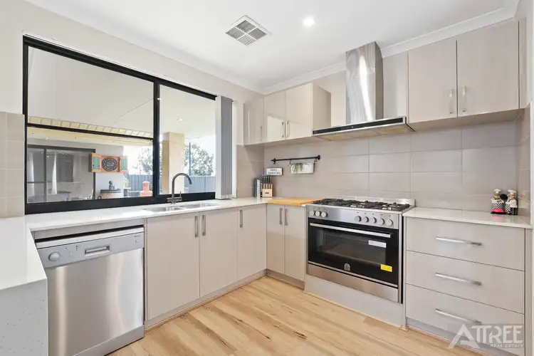 Fifth view of Homely house listing, 2 Oaklawn Street, Hilbert WA 6112