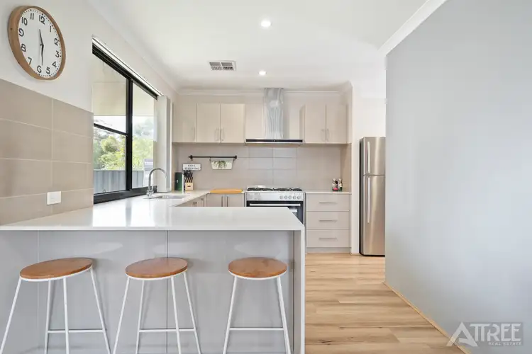 Sixth view of Homely house listing, 2 Oaklawn Street, Hilbert WA 6112