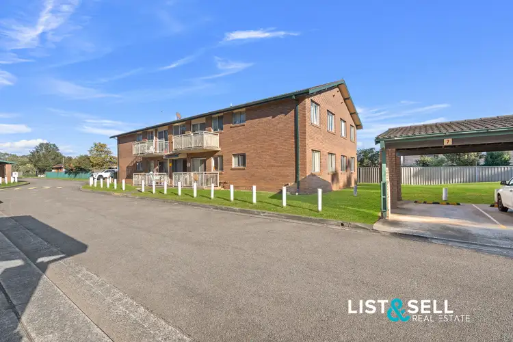 7/16 Derby Street, Minto NSW 2566