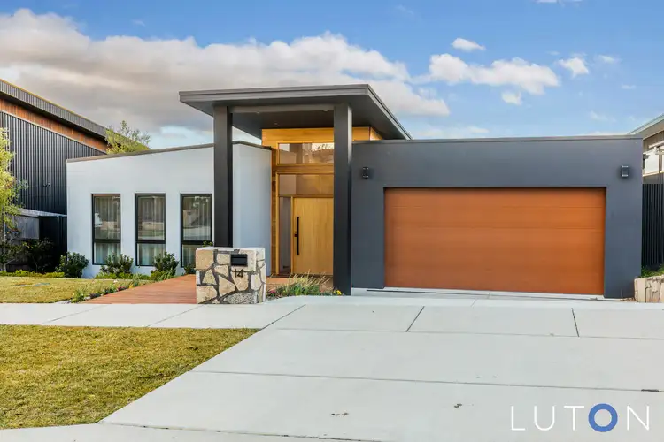 14 Jamrozik Street, Denman Prospect ACT 2611