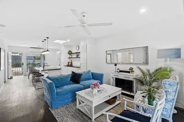 3/249 Pease Street, Edge Hill QLD 4870