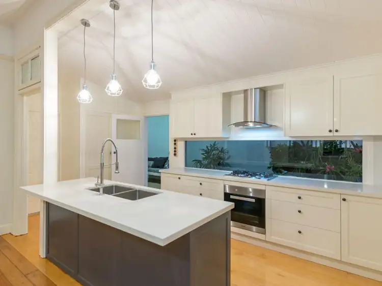 221 Water Street, Spring Hill QLD 4000
