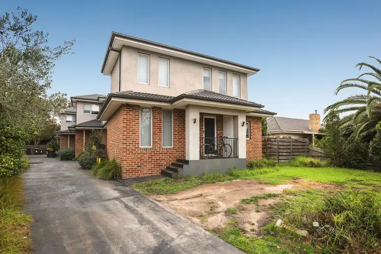 1/9 Yarram Crescent, Clayton VIC 3168