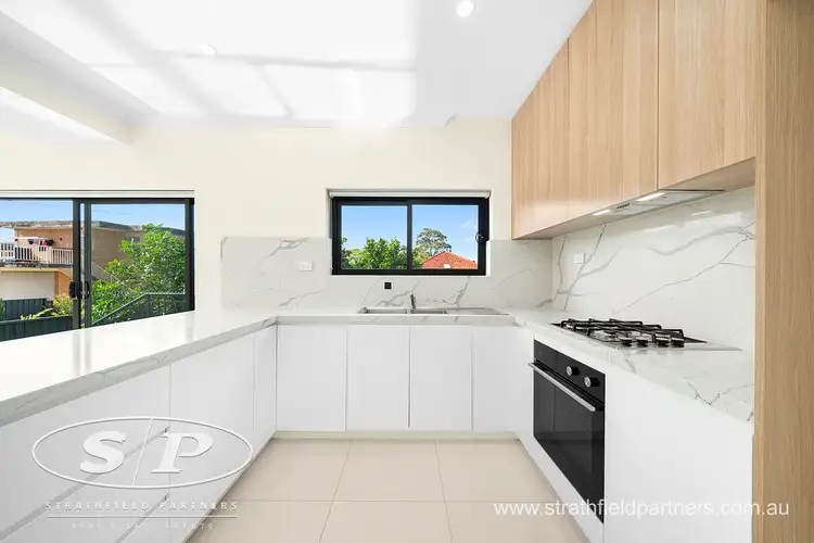 1/82 Highclere Avenue